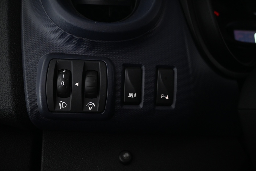 Opel Vivaro vaihtoauto