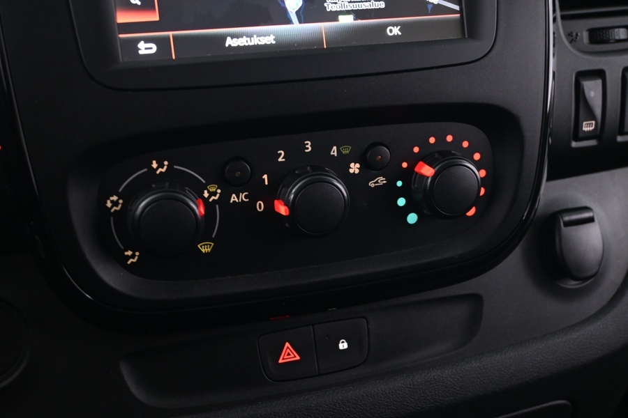 Opel Vivaro vaihtoauto