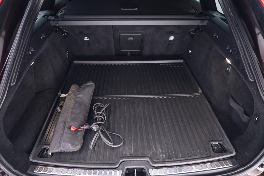 Volvo V90 Cross Country vaihtoauto