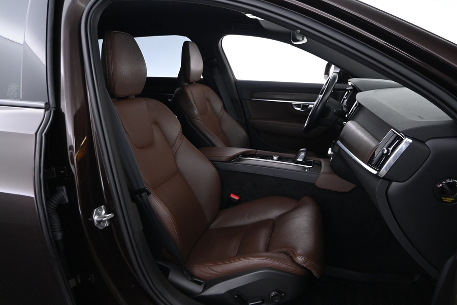 Volvo V90 Cross Country vaihtoauto