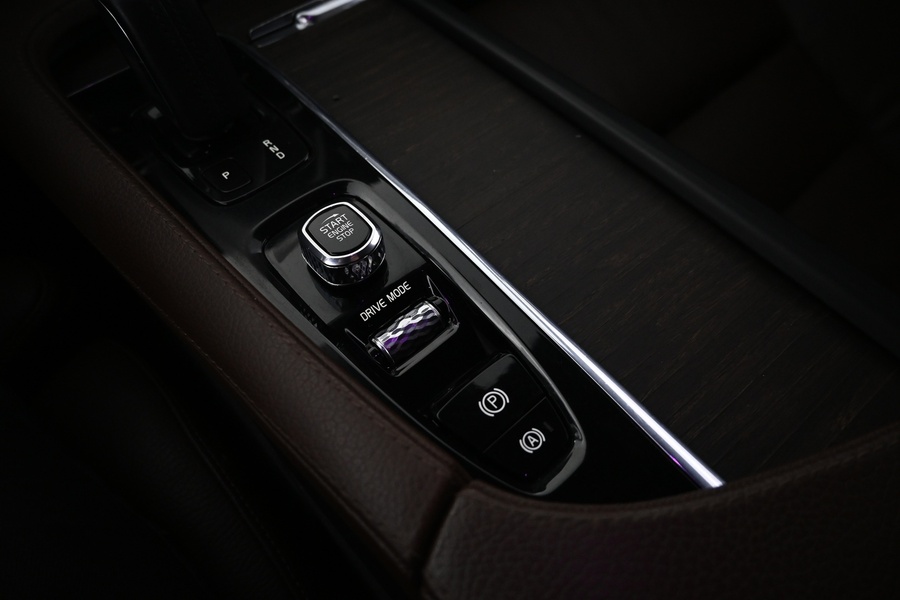 Volvo V90 Cross Country vaihtoauto