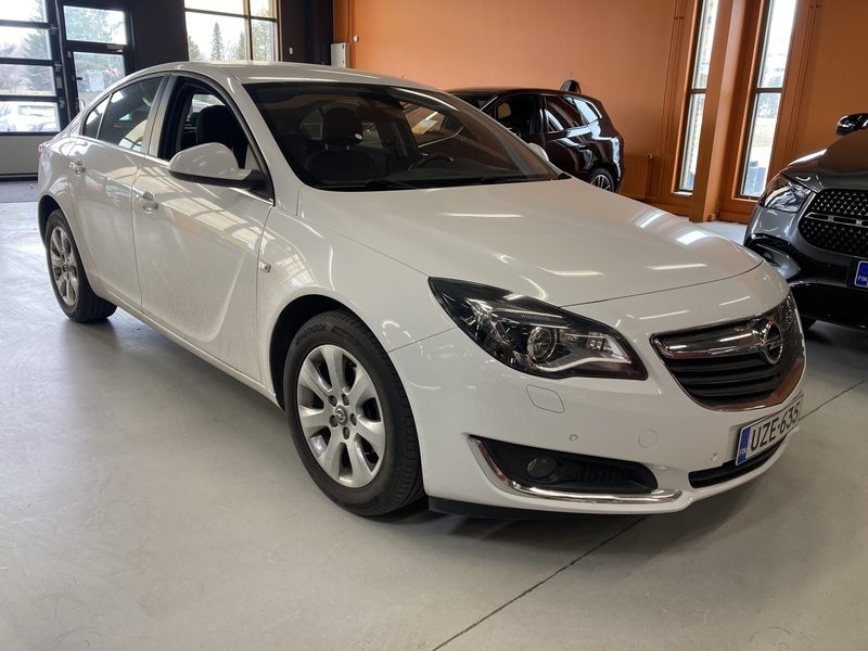 Opel Insignia vaihtoauto