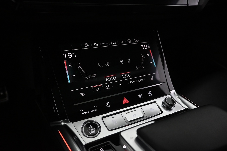 Audi Q8 e-tron vaihtoauto