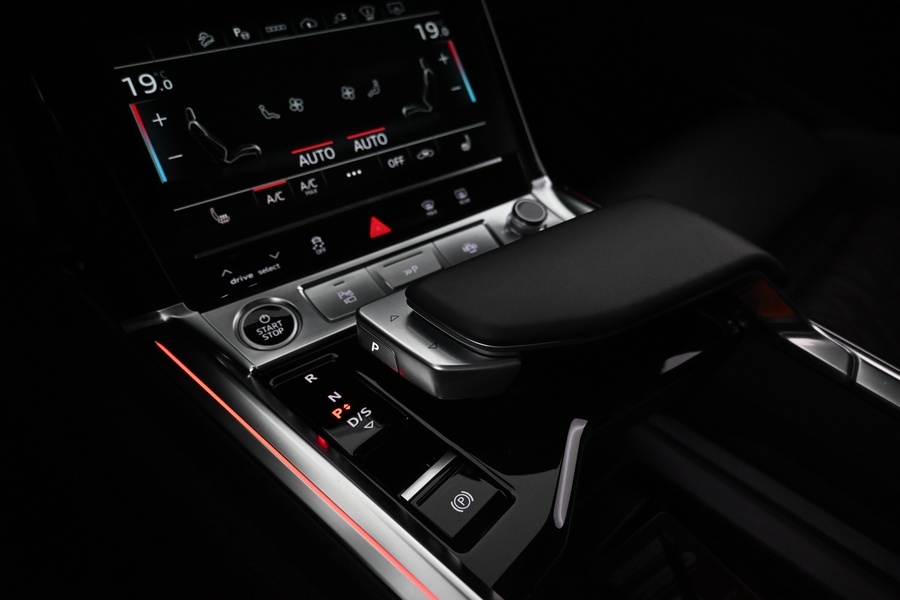 Audi Q8 e-tron vaihtoauto