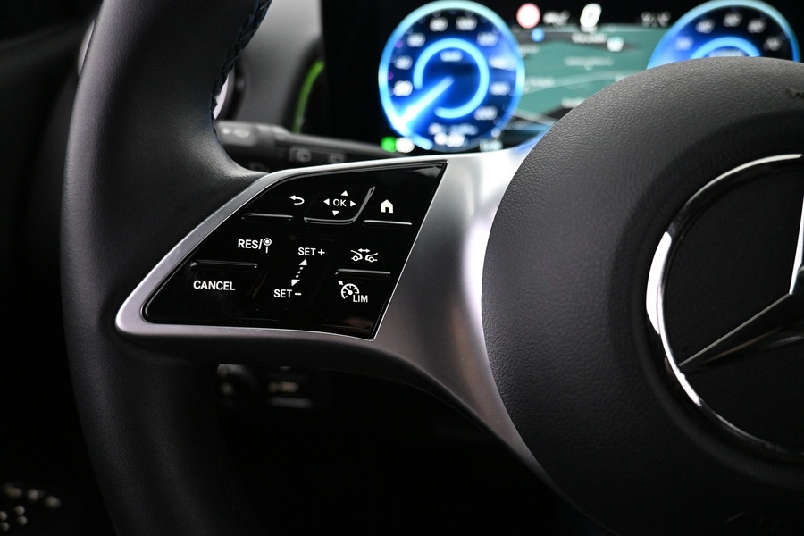 Mercedes-Benz EQB vaihtoauto