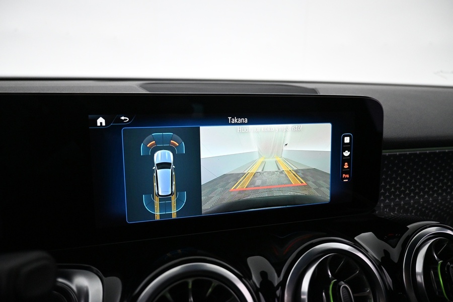 Mercedes-Benz EQB vaihtoauto