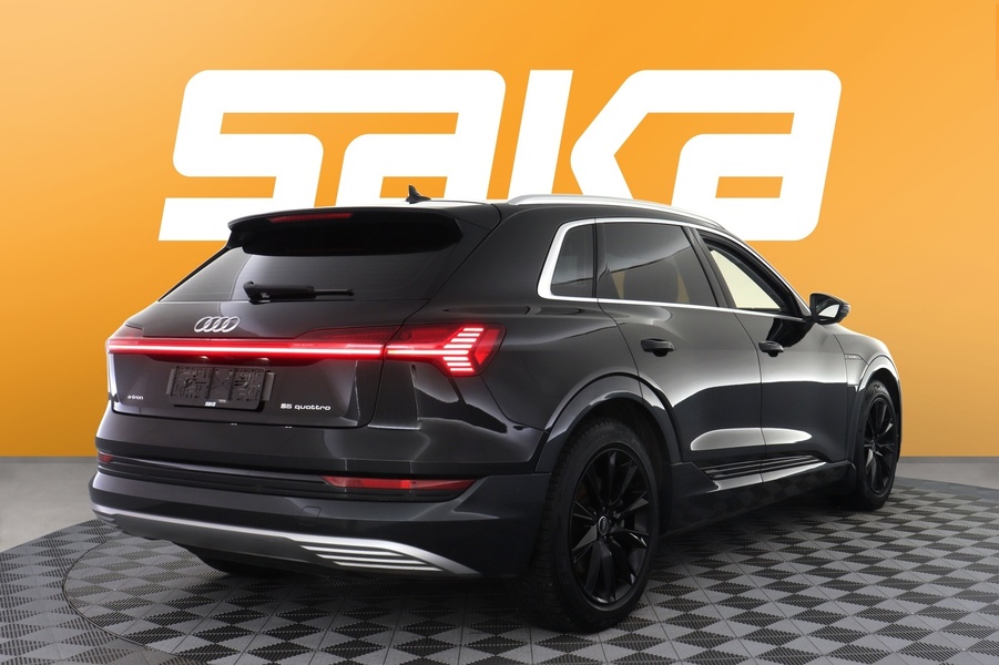 Audi e-tron vaihtoauto