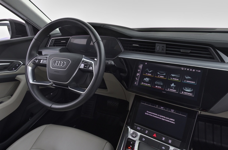 Audi e-tron vaihtoauto