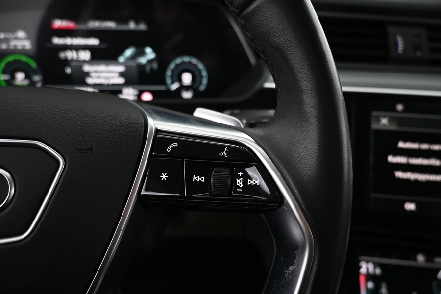 Audi e-tron vaihtoauto