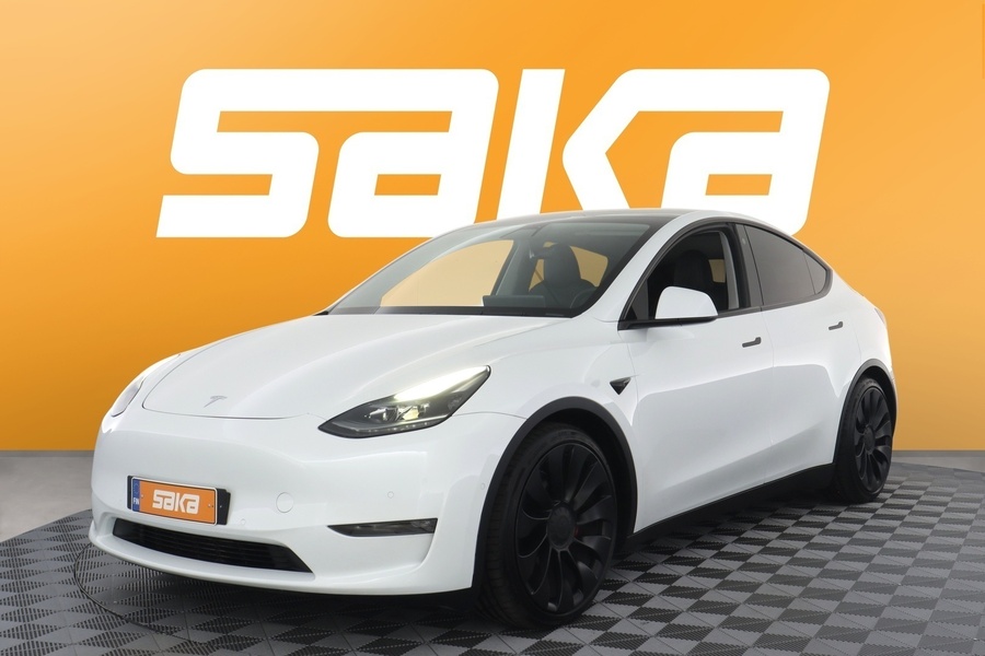 Tesla Model Y vaihtoauto