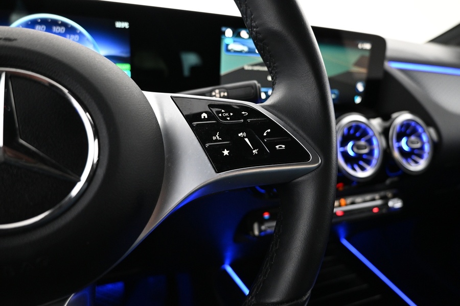 Mercedes-Benz EQA vaihtoauto