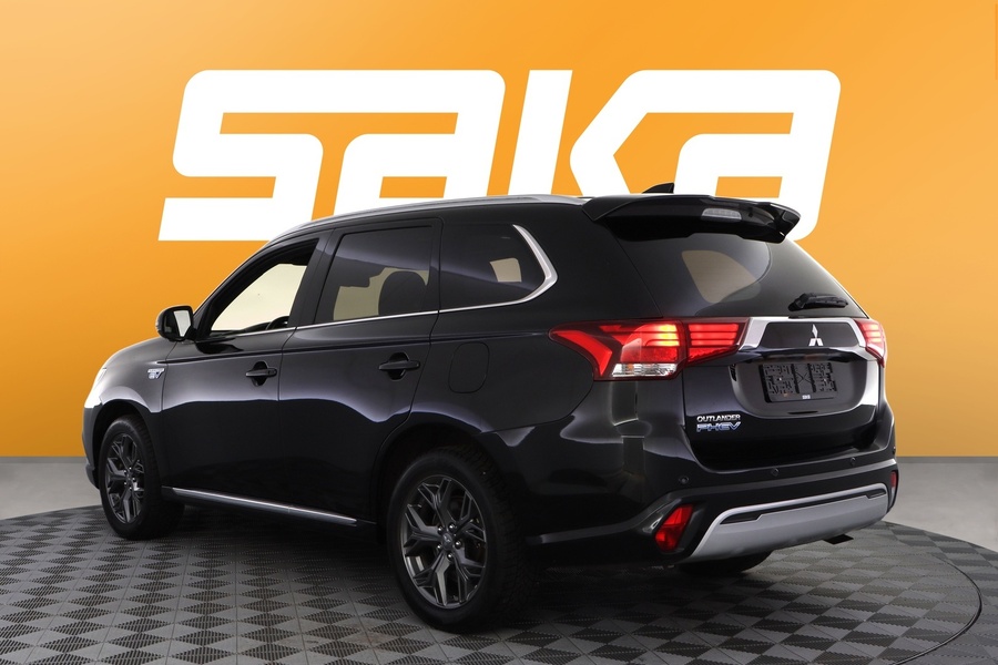 Mitsubishi Outlander PHEV vaihtoauto
