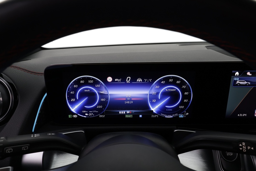 Mercedes-Benz EQB vaihtoauto