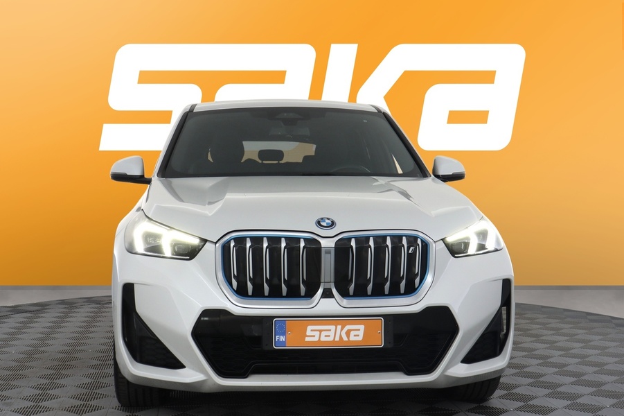 BMW iX1 vaihtoauto