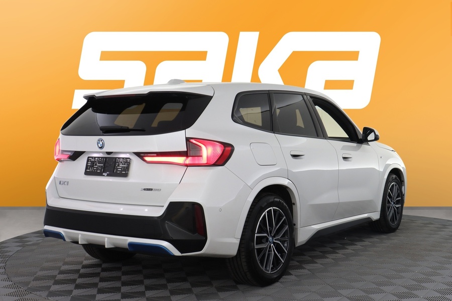 BMW iX1 vaihtoauto