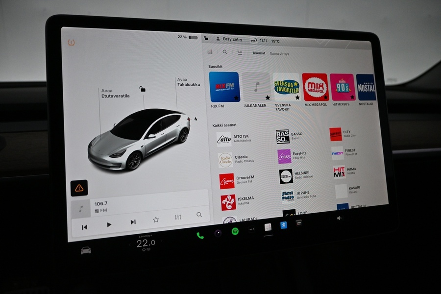 Tesla Model 3 vaihtoauto