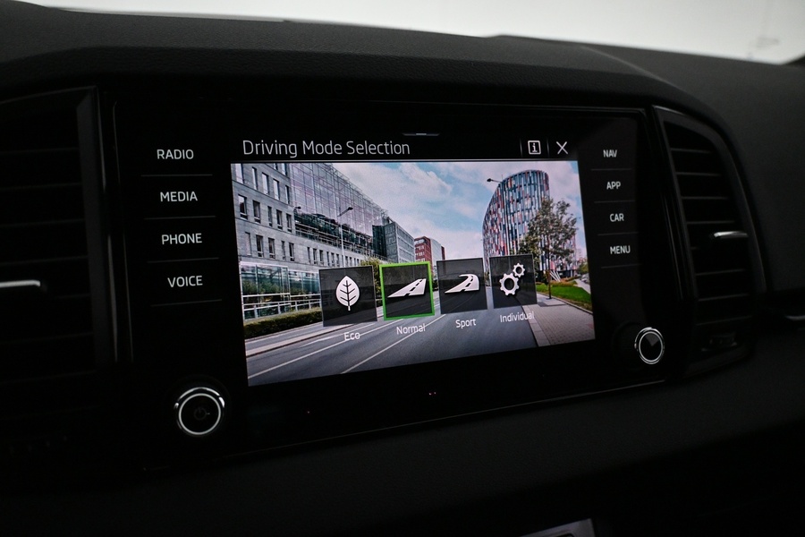 Skoda Karoq vaihtoauto