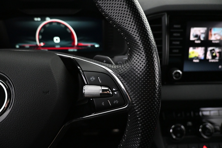 Skoda Karoq vaihtoauto