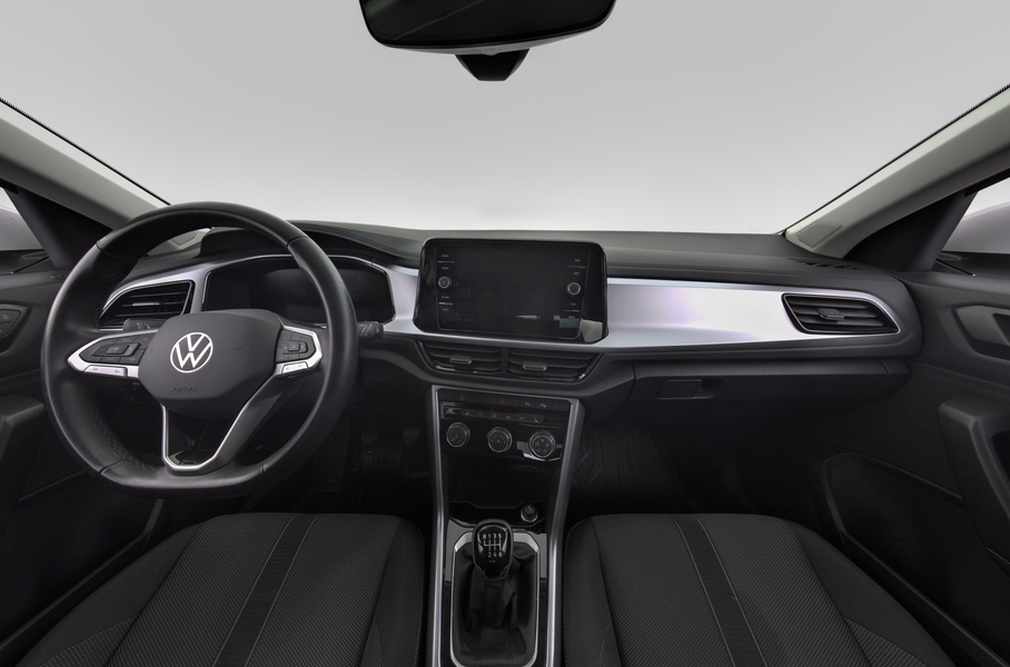 Volkswagen T-Roc vaihtoauto