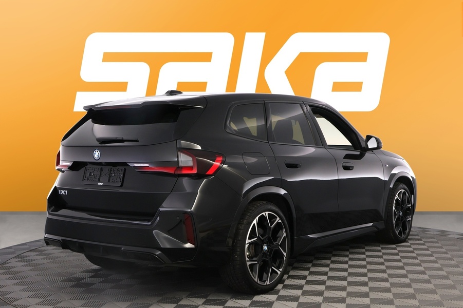 BMW iX1 vaihtoauto