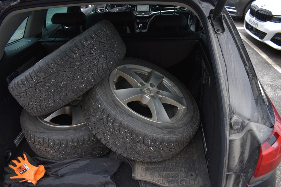 Opel Astra vaihtoauto