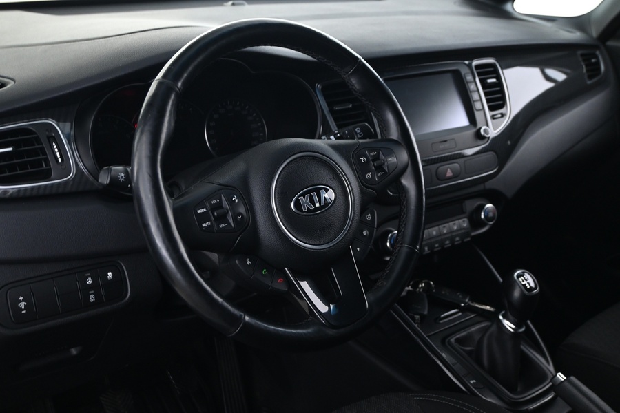 Kia Carens vaihtoauto