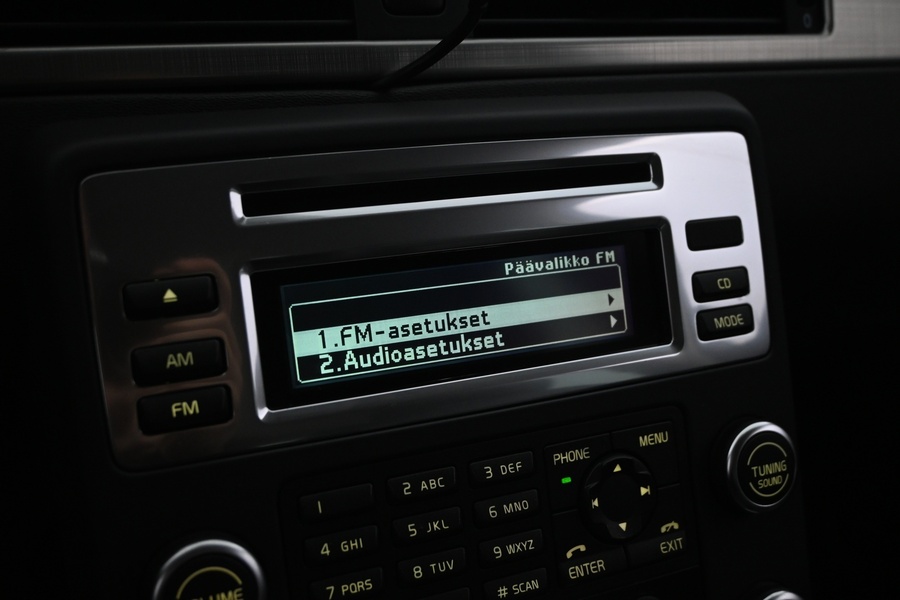 Volvo V70 vaihtoauto