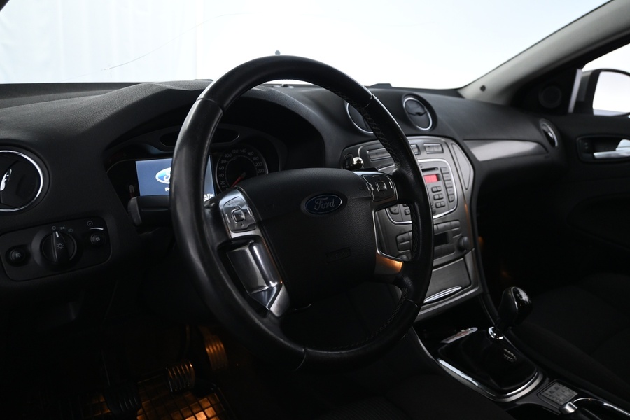 Ford Mondeo vaihtoauto