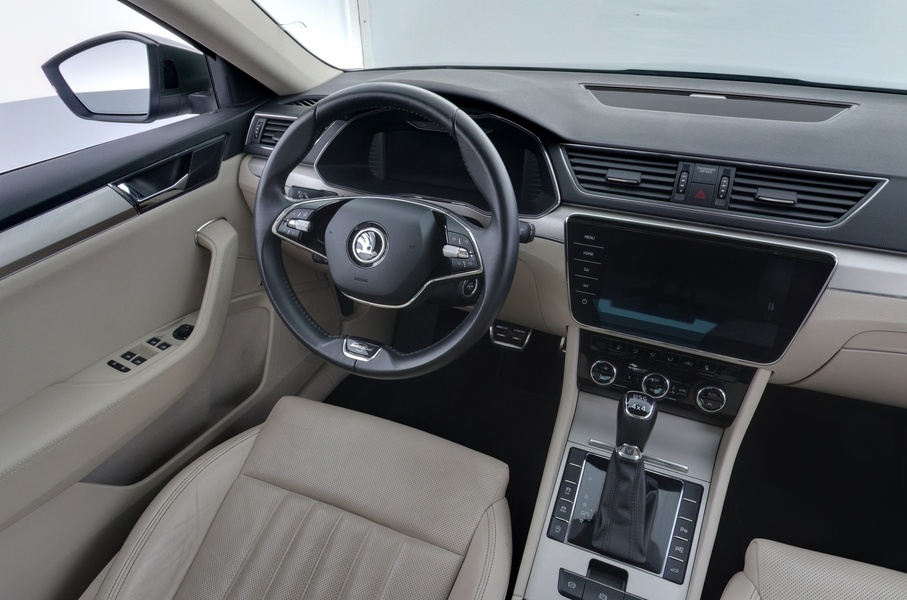 Skoda Superb vaihtoauto