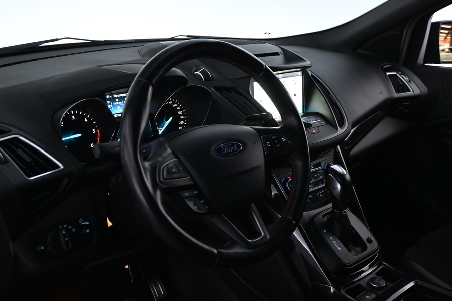 Ford Kuga vaihtoauto