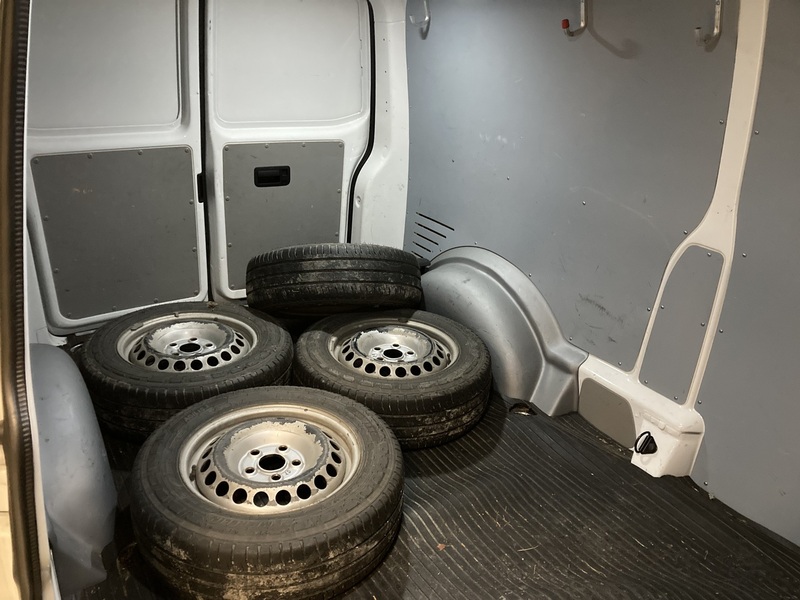 Volkswagen Transporter vaihtoauto