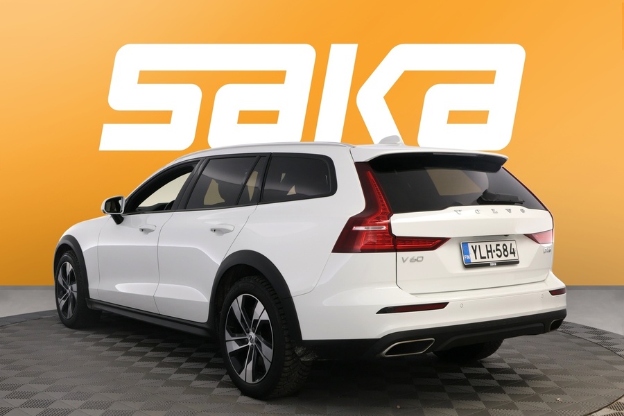 Volvo V60 Cross Country vaihtoauto