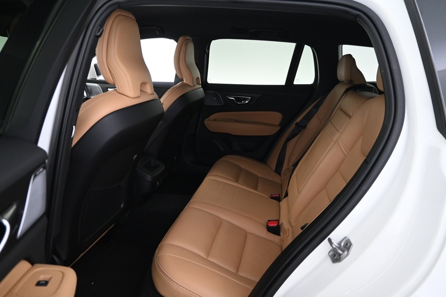 Volvo V60 Cross Country vaihtoauto