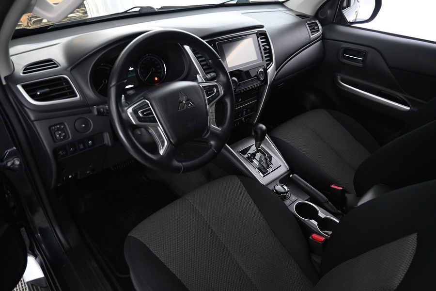 Mitsubishi L200 vaihtoauto