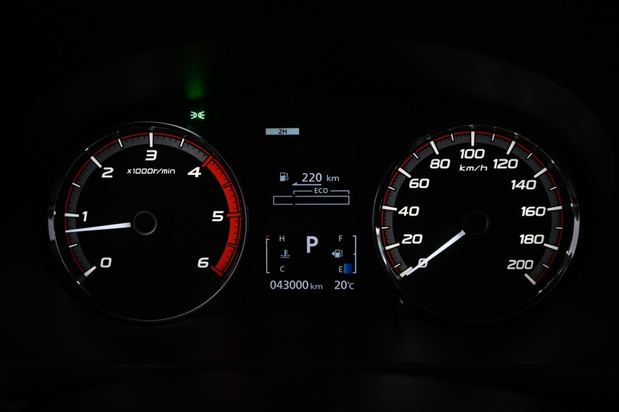 Mitsubishi L200 vaihtoauto