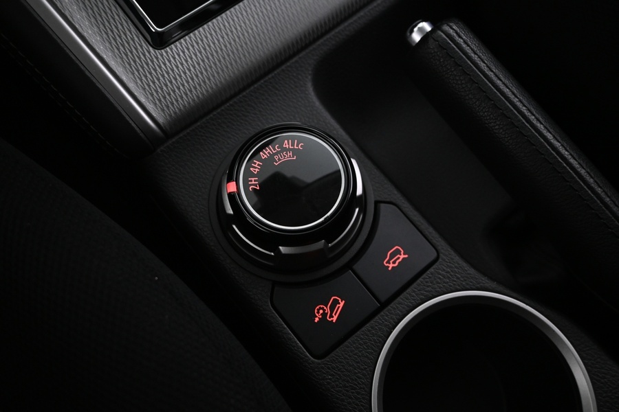 Mitsubishi L200 vaihtoauto