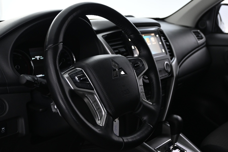 Mitsubishi L200 vaihtoauto