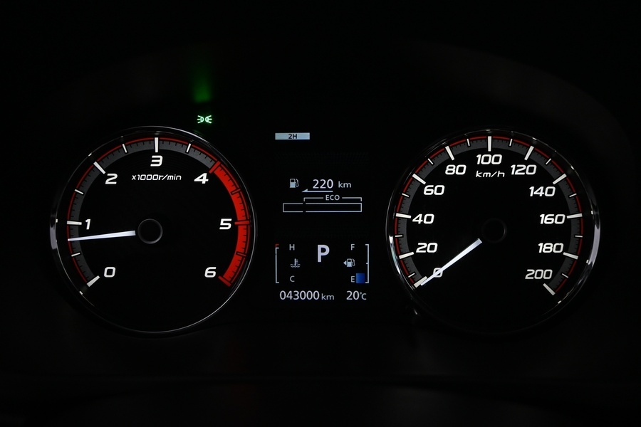 Mitsubishi L200 vaihtoauto