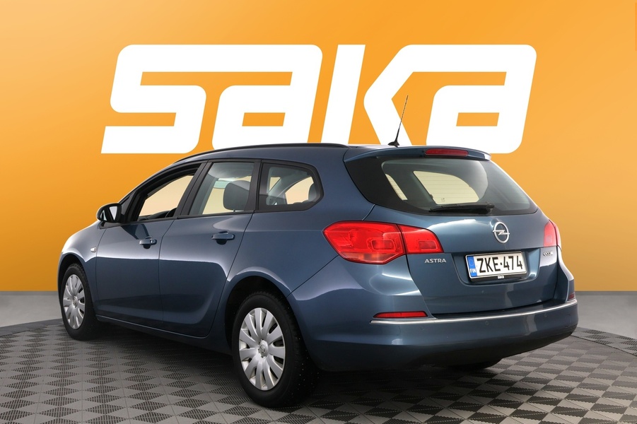 Opel Astra vaihtoauto