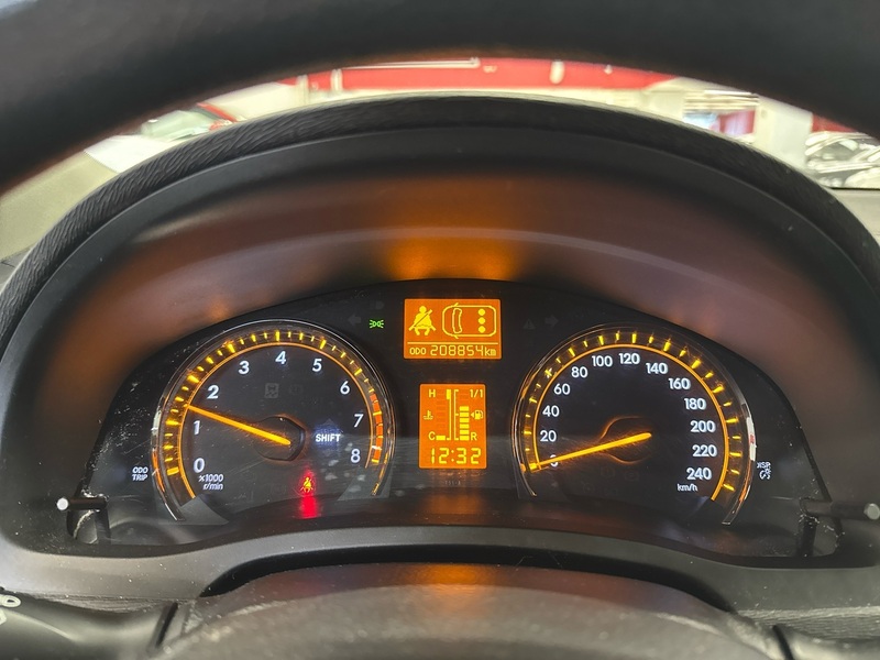 Toyota Avensis vaihtoauto