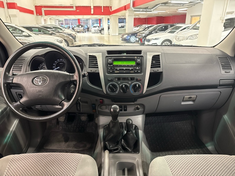 Toyota Hilux vaihtoauto