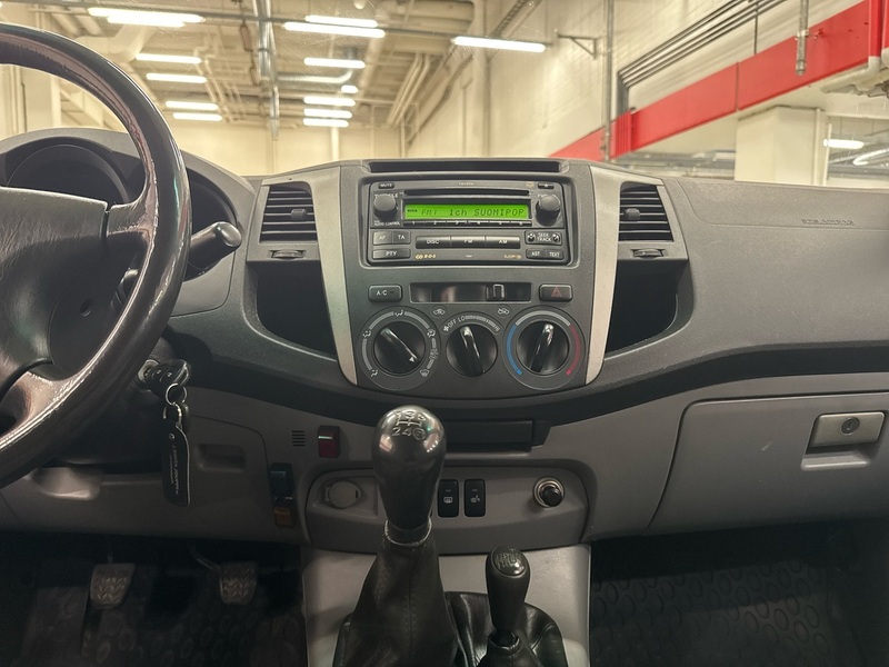 Toyota Hilux vaihtoauto