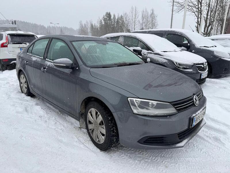Volkswagen Jetta vaihtoauto