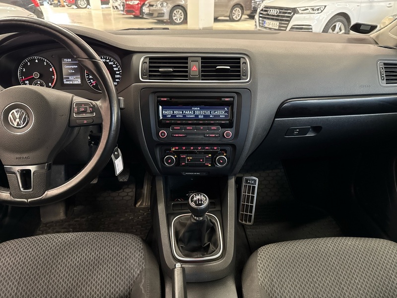 Volkswagen Jetta vaihtoauto