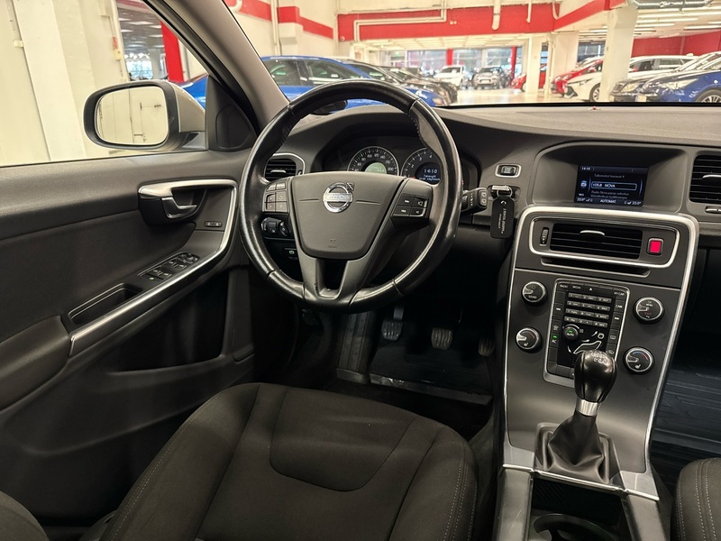 Volvo V60 vaihtoauto