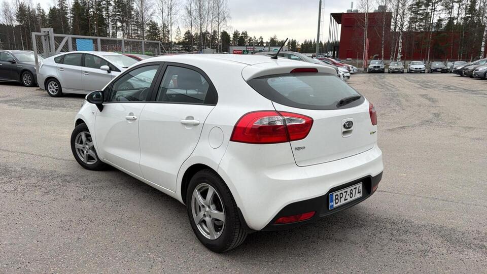 Kia Rio vaihtoauto