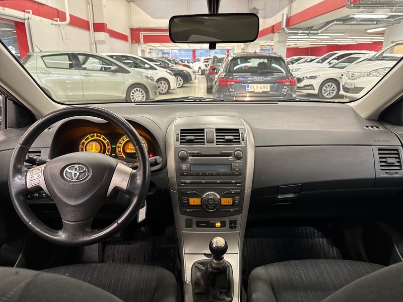 Toyota Corolla vaihtoauto