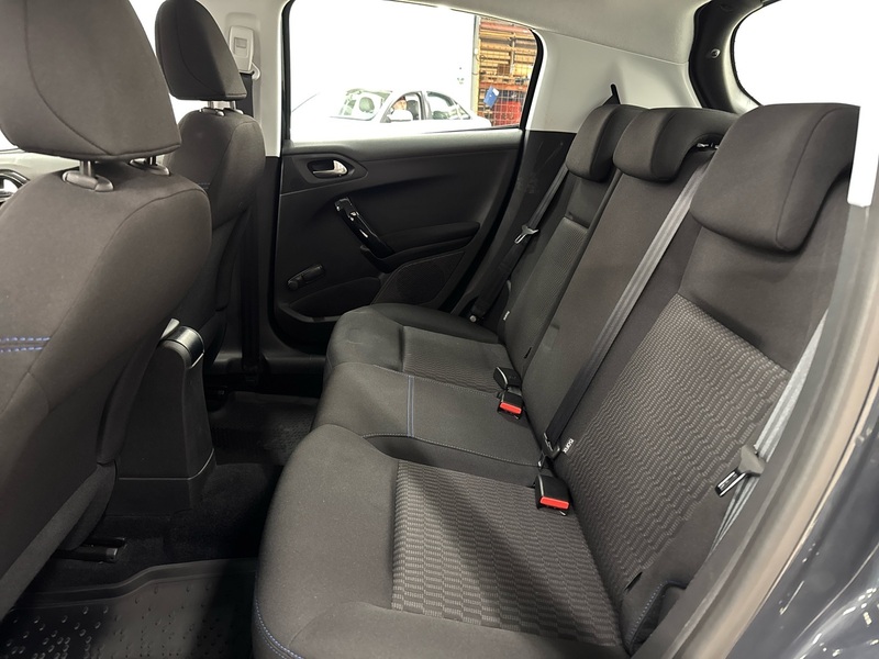 Peugeot 208 vaihtoauto