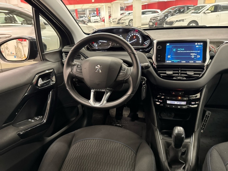 Peugeot 208 vaihtoauto