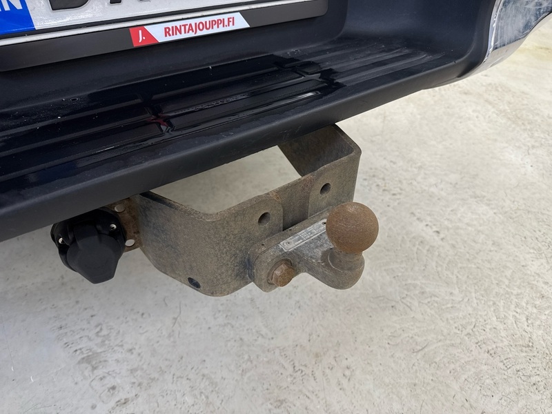 Toyota Hilux vaihtoauto